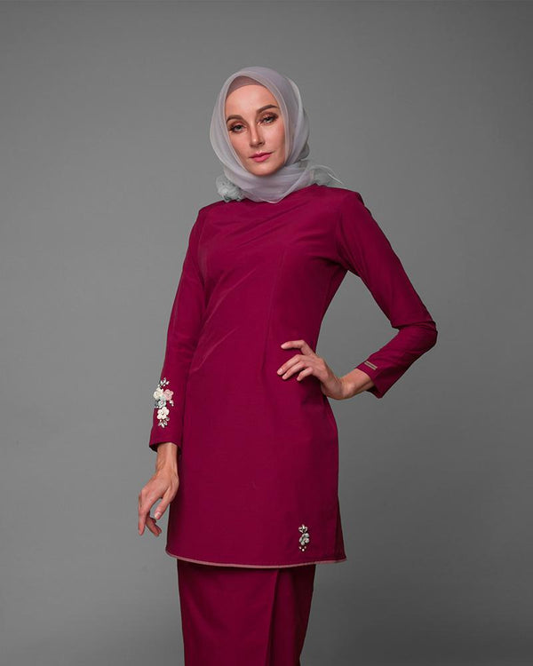 Kurung Moden Iris - Hot Maroon